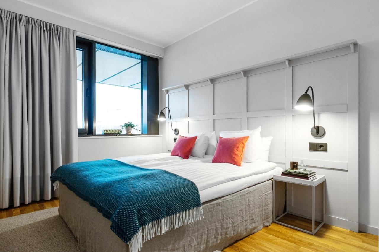 Biz Apartment Bromma Stockholm Buitenkant foto A room at Quality Hotel 115