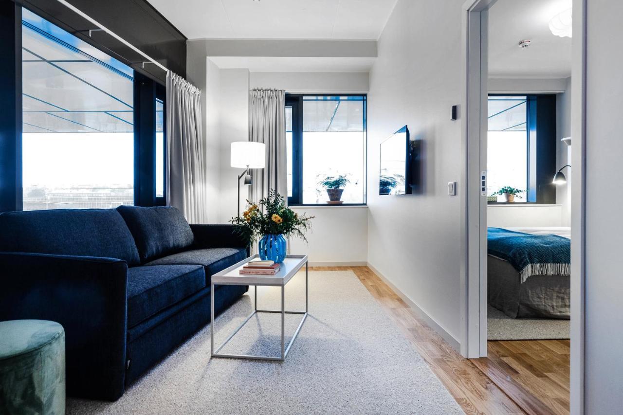 Biz Apartment Bromma Stockholm Buitenkant foto A suite at the hotel